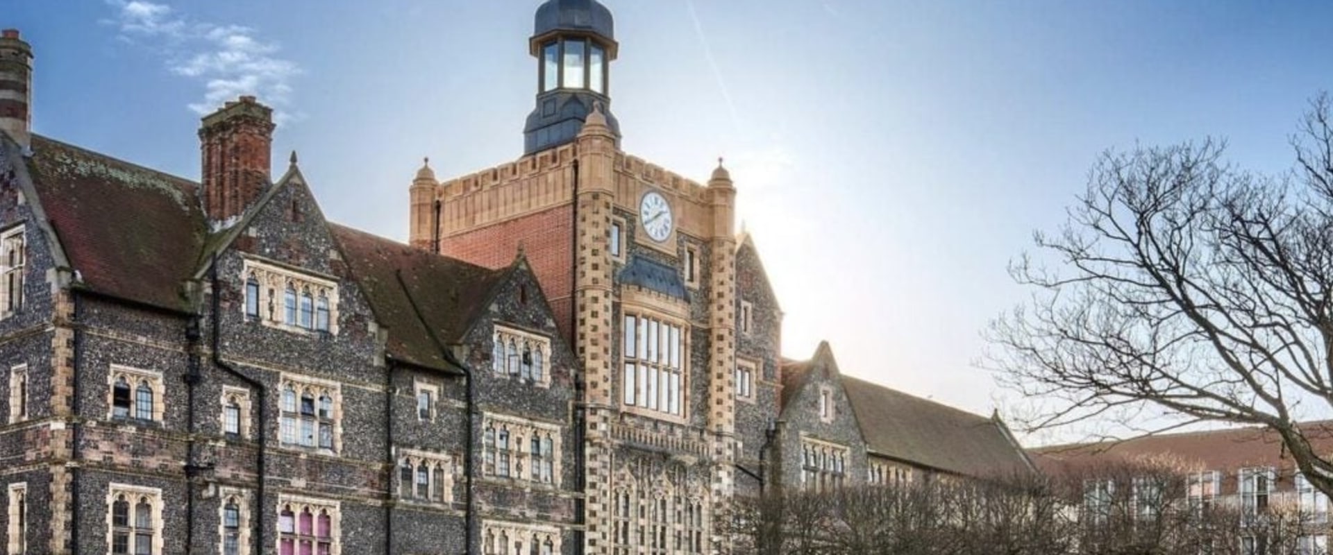 Achieving Higher Academic Success: A Guide to Private and State School Admissions in the UK