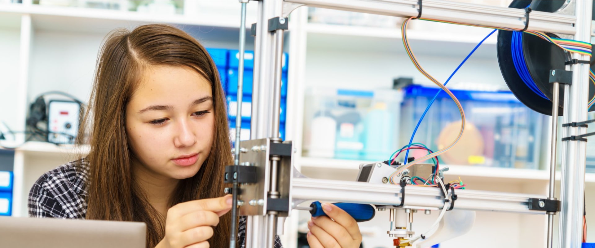 Evaluating Academic Programs and Extracurricular Offerings: A Guide for Choosing the Right School or University